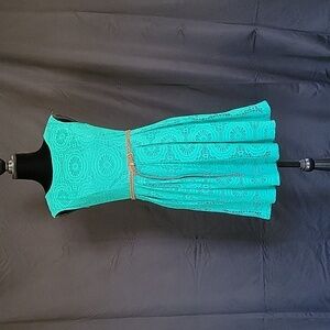 Roz & Ali - Knee-length Dress with Belt